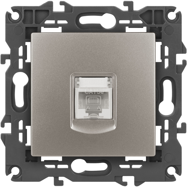 Розетка встраиваемая Ethernet RJ-45 (титан) ЭРА 14-3107-16, Серый, 14-3107-16
Розетка встраиваемая Ethernet RJ-45 (титан) ЭРА 14-3107-16, Серый, 14-3107-16