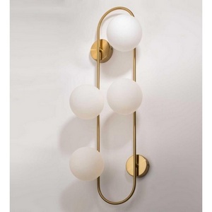 Изображение товара Настенный светильник Alfa Light F2024-28 (плафоны шарики)