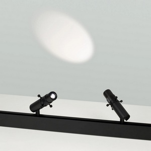 Изображение товара Трековый светильник магнитный MAG-ORIENT-SPOT-CROP-ZOOM-TC-R35-6W Day4000 (BK, 19-29 deg, 48V) (Arlight, IP20 Металл) 045066