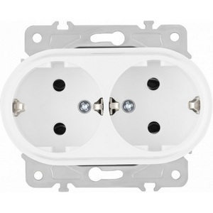 Изображение товара Розетка встраиваемая двойная с заземлением и шторкой Arte Milano am-202 202.40-2.white