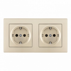 Изображение товара Розетка встраиваемая двойная с заземлением и шторками в комплекте с рамкой (шампань) Arte Milano SET06-2 SET06-2-40-1x2 shampan