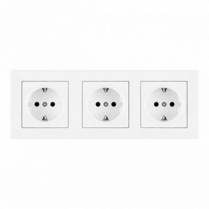 Изображение товара Розетка встраиваемая тройная с заземлением и шторками в комплекте с рамкой (белый) Arte Milano SET06-3 SET06-3-40-1x3 white