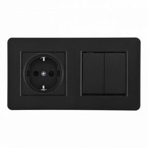 Изображение товара Розетка встраиваемая с заземлением и шторками с двухклавишным выключателем в комплекте с рамкой на два поста (черный) Arte Milano SET16-2 SET16-2-40-1-30-2 black