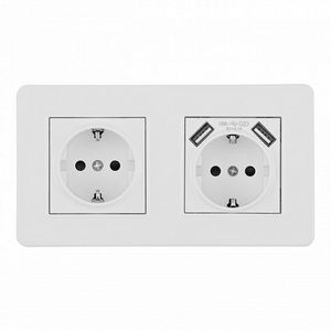 Изображение товара Розетка встраиваемая двойная c заземлением, шторками и USBх2 в комплекте с рамкой (белый) Arte Milano SET16-2 SET16-2-47-1-40-1 white