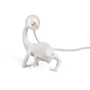 Изображение товара Настольная лампа с USB-портом Seletti Chameleon Lamp 15090