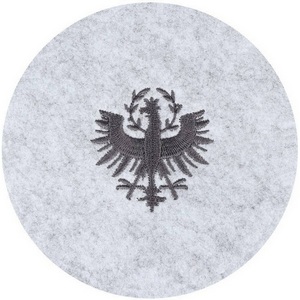 Изображение товара Салфетка для сервировки декоративная (плейсмат) Eglo Andasibe 420165 B3, D100, полиэстер, серый