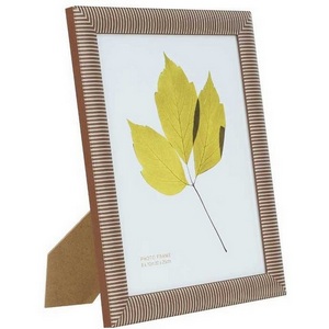 Изображение товара Фоторамка Eglo Chenor 423103 L238, B16, H288, пластик, стекло, коричневый