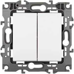 Изображение товара Перекрестный переключатель двухклавишный встраиваемый (белый матовый) ЭРА 12-1112-01М