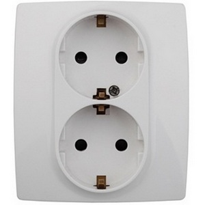 Изображение товара Розетка встраиваемая двойная с заземлением и шторками (белый) ЭРА 12-2104-01