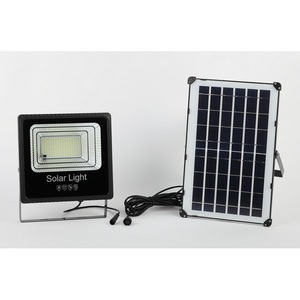 Изображение товара Прожектор уличный светодиодный на солнечной батарее с датчиком движения и пультомЭРА ERAPRO-100