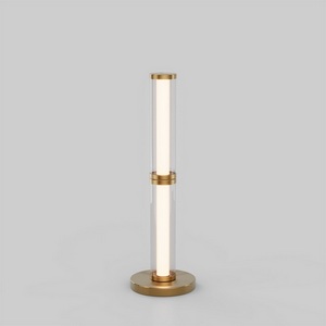 Изображение товара Настольная лампа светодиодная Eurosvet Stark 80536/1 латунь