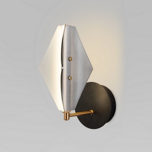 Изображение товара Бра Eurosvet Glare 303054 LED латунь