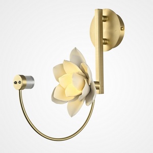 Изображение товара Бра светодиодное Magnolia Wall Imperiumloft Magnolia-Wall01 (101771-26) с цветами