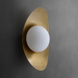 Изображение товара Настенный светильник (бра) Alon ImperiumLoft Alon01 (167175-26) в форме шара