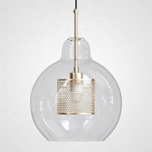 Изображение товара Подвесной светильник Catch F Pear Brass D30 ImperiumLoft Catch-F01 (186712-26) в форме шара