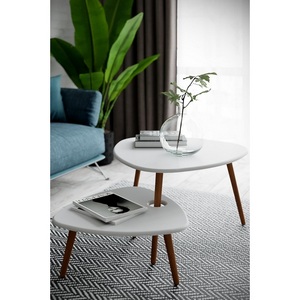 Изображение товара Стол журнальный Стилгрей белый/дуб светлый Mebelik (треугольная столешница, 3 ножки)