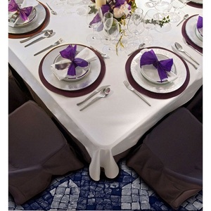 Изображение товара Стол складной пластиковый Сатурн белый