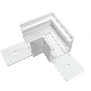 Изображение товара Угол-соединитель для подвесного / накладного магнитного шинопровода ST Luce Skyline 48 ST1007.519.00 Белый