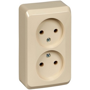 Изображение товара Розетка накладная двойная без заземления (кремовый) Systeme Electric Этюд PA16-005K