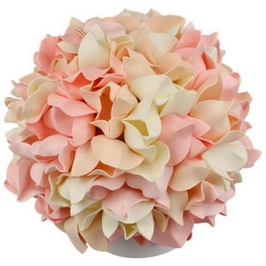 Изображение товара Настольная лампа T/3000K/150C/A Белый/Радужный Uniel Гортензия ULW-R07 с цветами