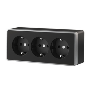 Изображение товара Розетка тройная с заземлением и шторками Gallant W5073134 Werkel (черный с серебром)