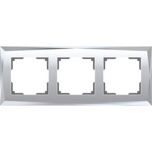 Изображение товара Рамка на 3 поста Diamant (зеркальный) Werkel W0031220 (a051019)