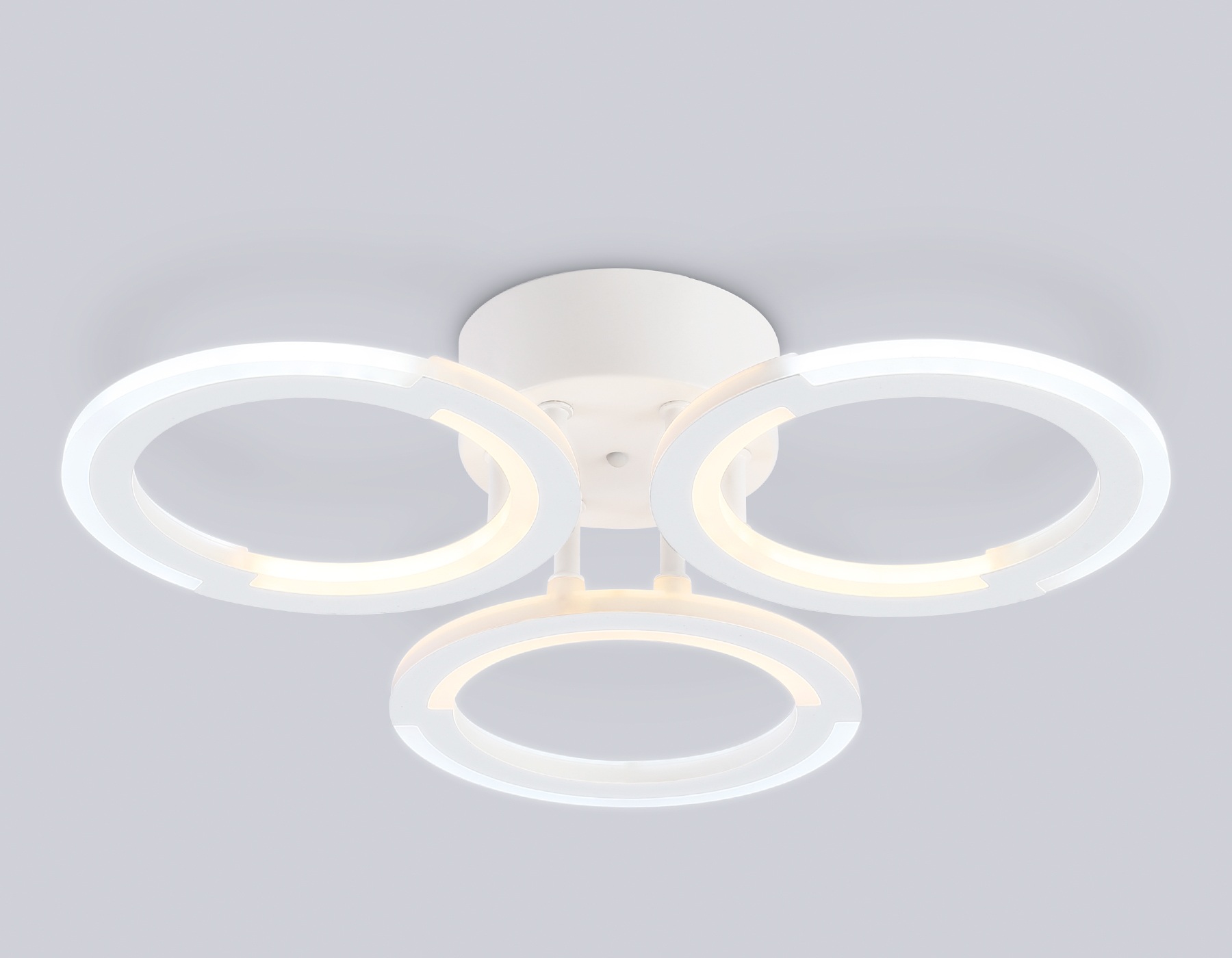 Изображение товара Потолочная люстра (+ночной режим) светодиодная на штанге с пультом Ambrella ACRYLICA FA8942 кольцо