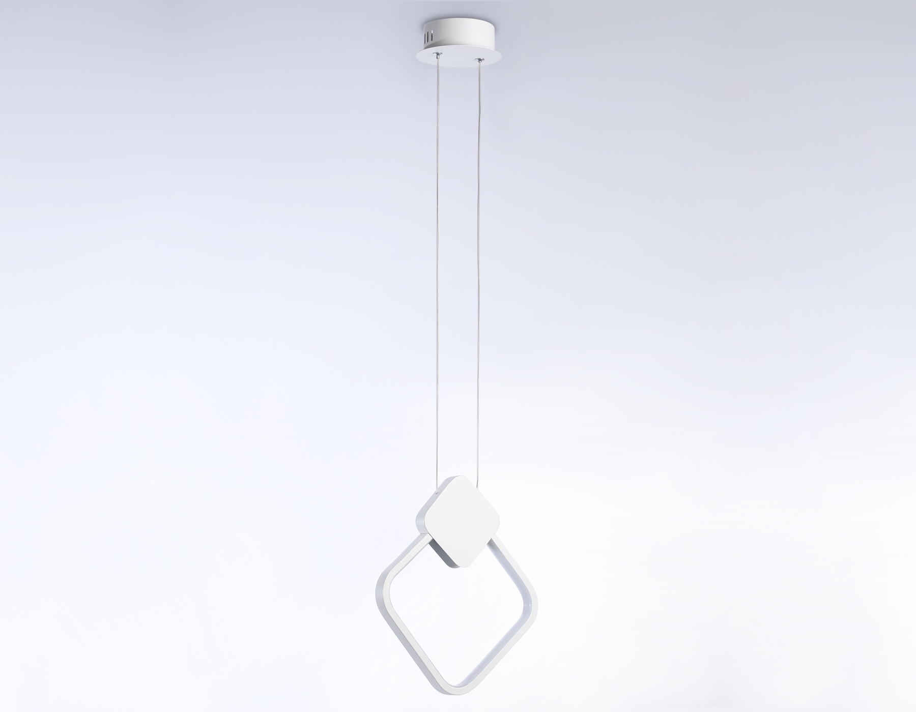 Изображение товара Подвесной светильник светодиодный Ambrella Comfort FL5255 белый современный хай-тек