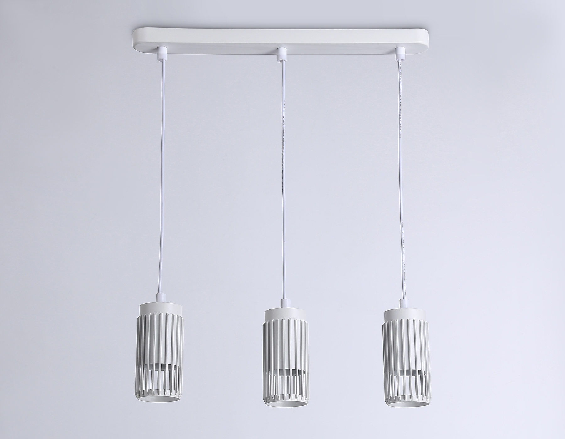 Изображение товара Подвесной светильник Ambrella TN51698 3 плафона белый современный техно