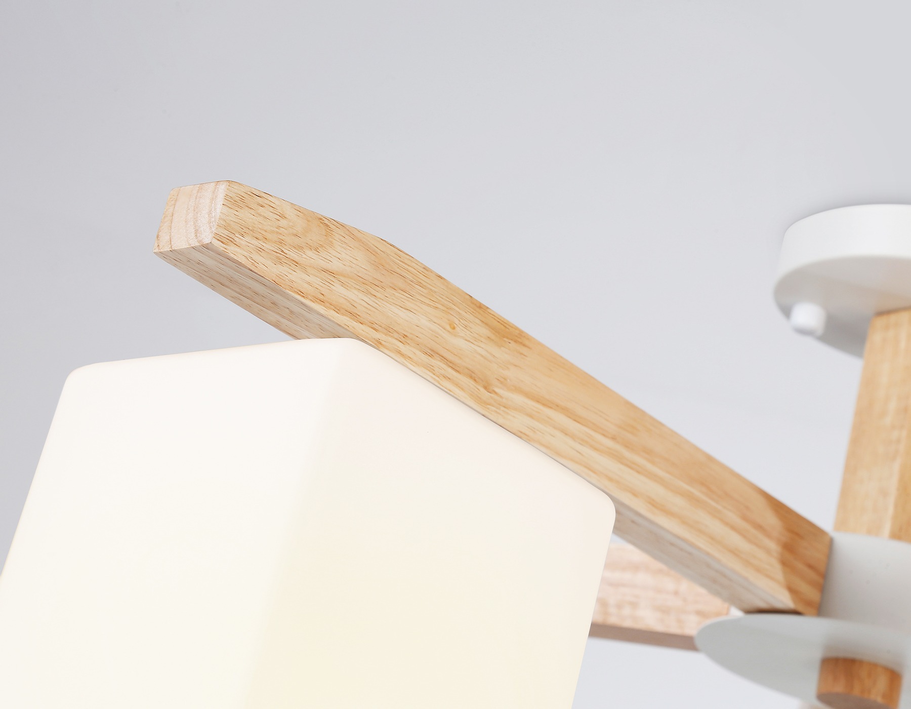 Изображение товара Потолочная люстра на штанге Ambrella Traditional TR83118 5 плафонов классическая