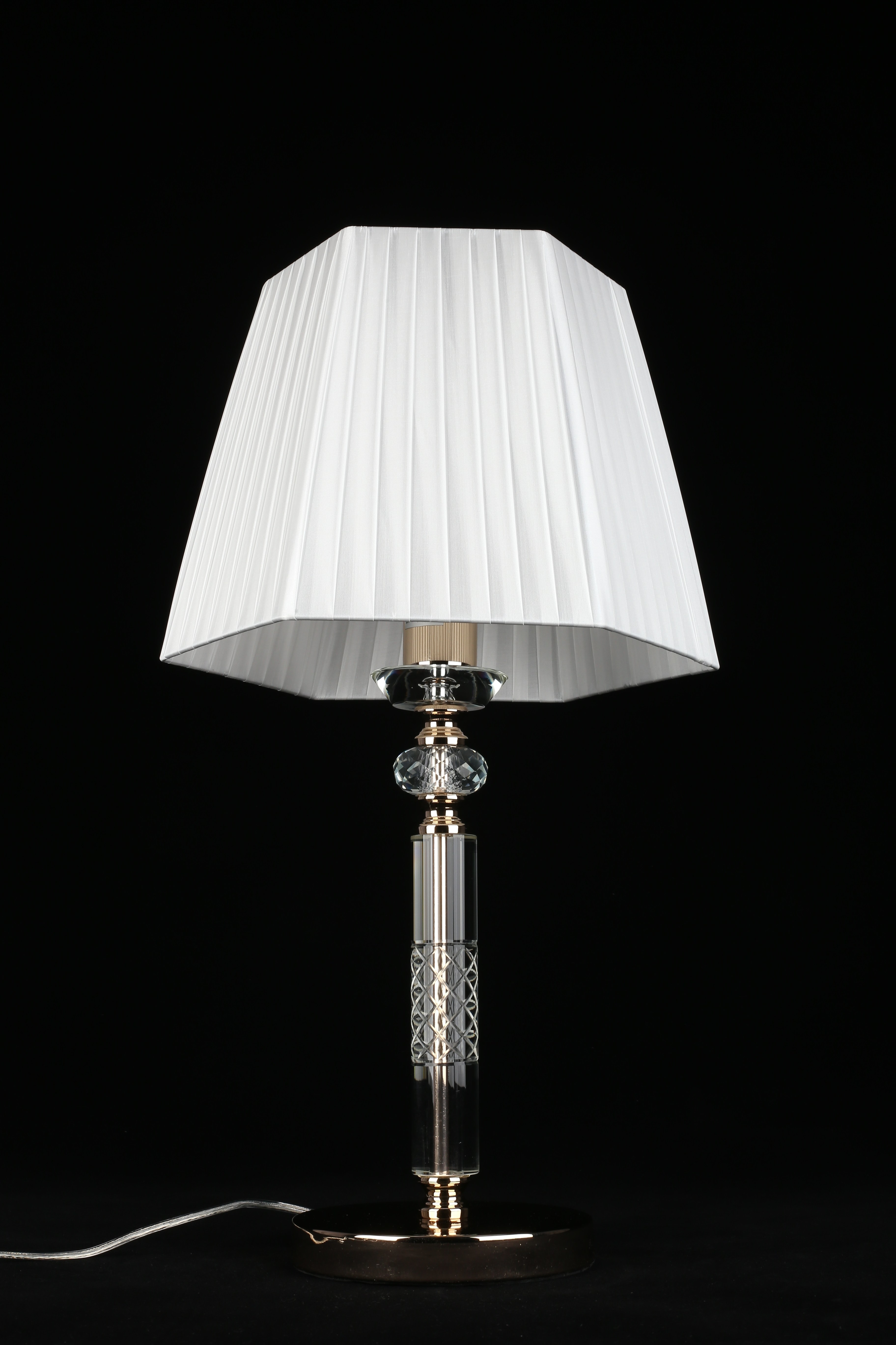 Изображение товара Настольная лампа Aployt Silvian с хрусталем и тканевым абажуром