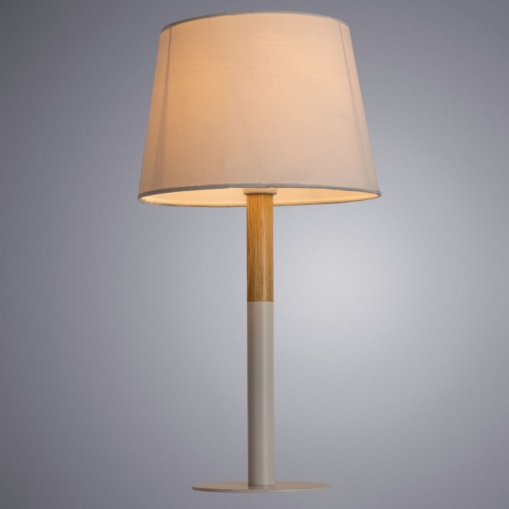 Изображение товара Настольная лампа Arte Lamp Connor A2102LT-1WH белая