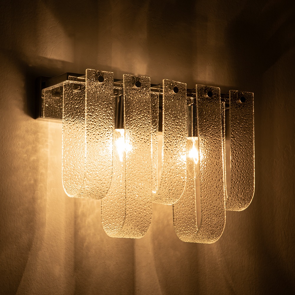 Изображение товара Бра Arte Lamp Denebola A4074AP-2CC в стиле модерн с стеклянным плафоном