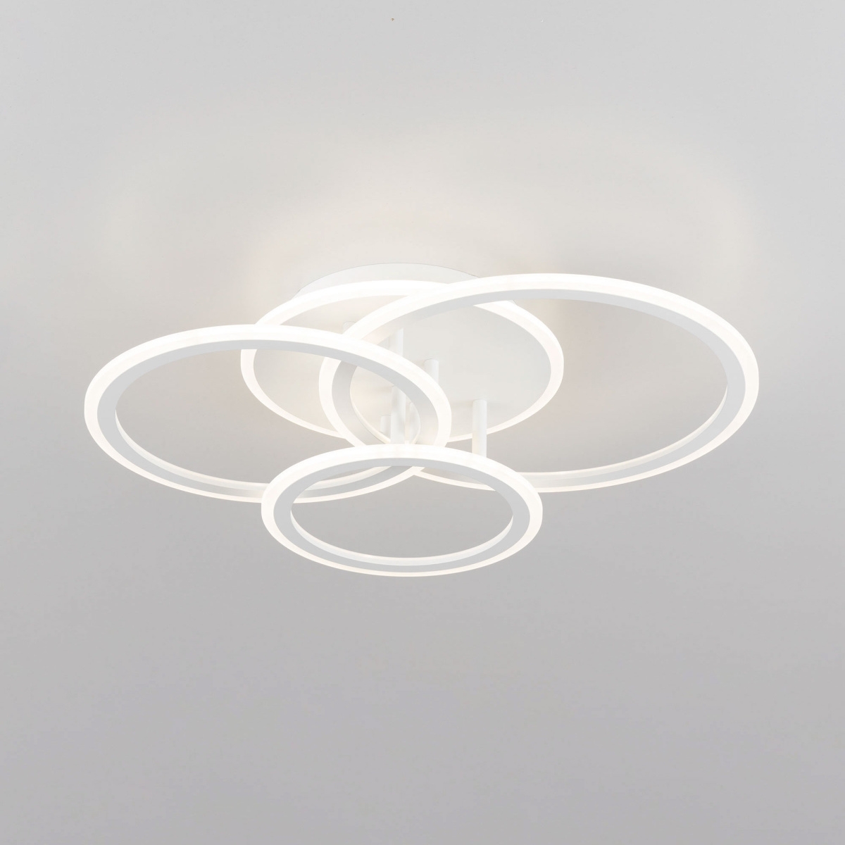 Изображение товара Люстра потолочная светодиодная с пультом 3 лампочки Citilux Тринити CL238130