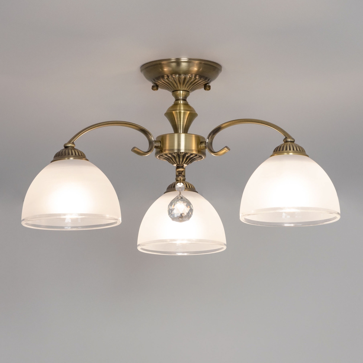 Изображение товара Потолочная люстра хрустальная на штанге Citilux Франческа CL417133 с подвесками