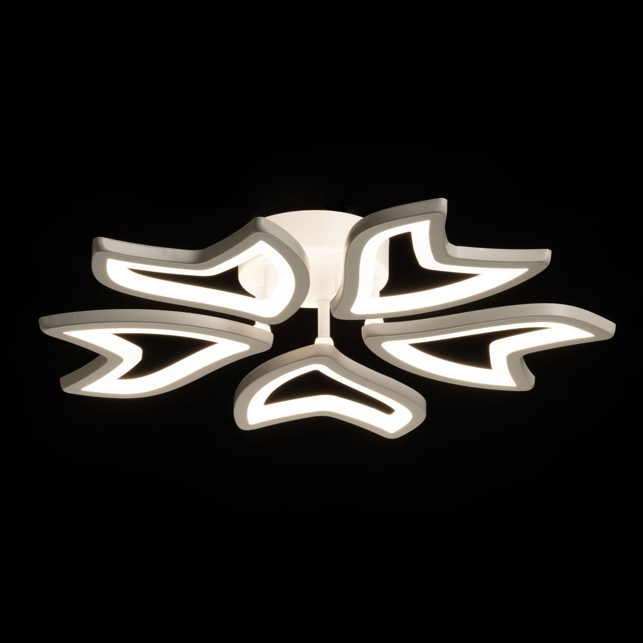 Изображение товара Потолочная LED люстра с пультом De City Мадлен 424018905 современная светодиодная лампа