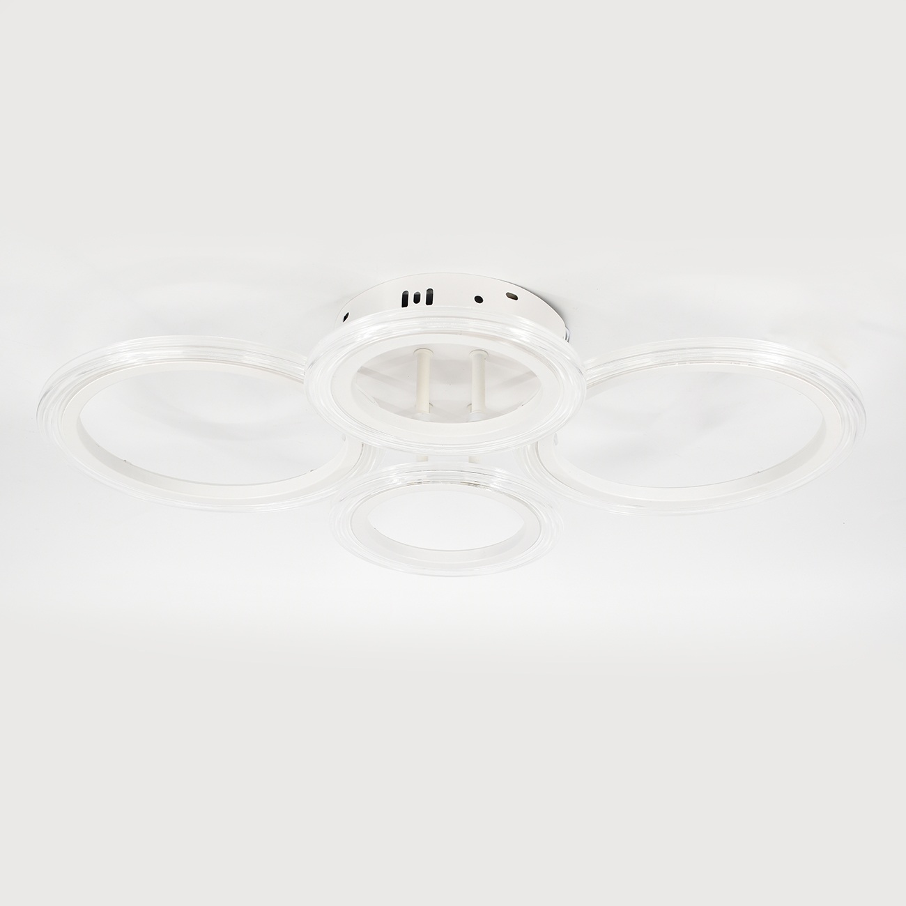 Изображение товара Потолочная люстра (+ночной режим) светодиодная Escada Avani 10258/4LED 55Вт, с ПДУ, металл/акрил, белый