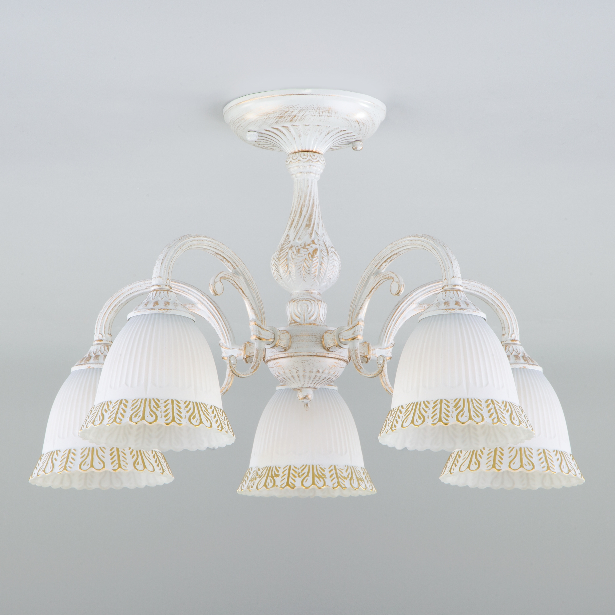 Изображение товара Потолочная люстра Eurosvet Campina 60107/5 белая с золотом классика