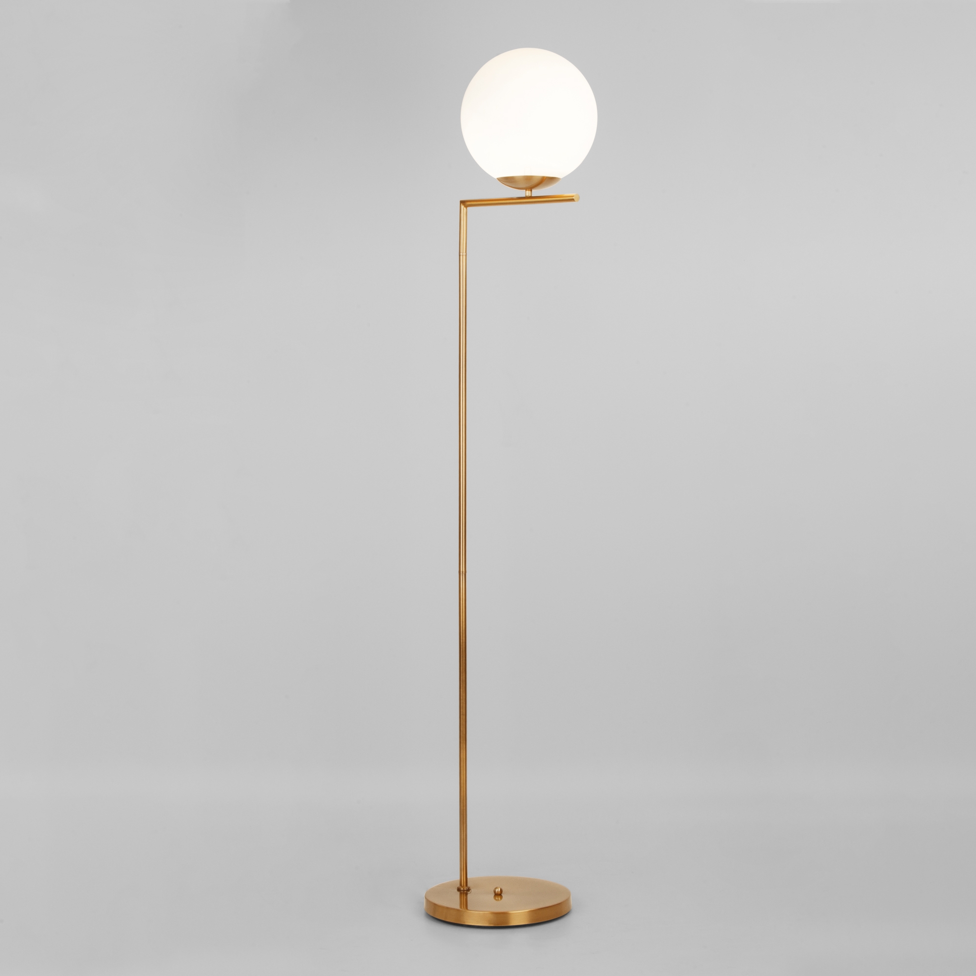 Изображение товара Торшер 01083/1 Eurosvet Frost латунь в форме шара