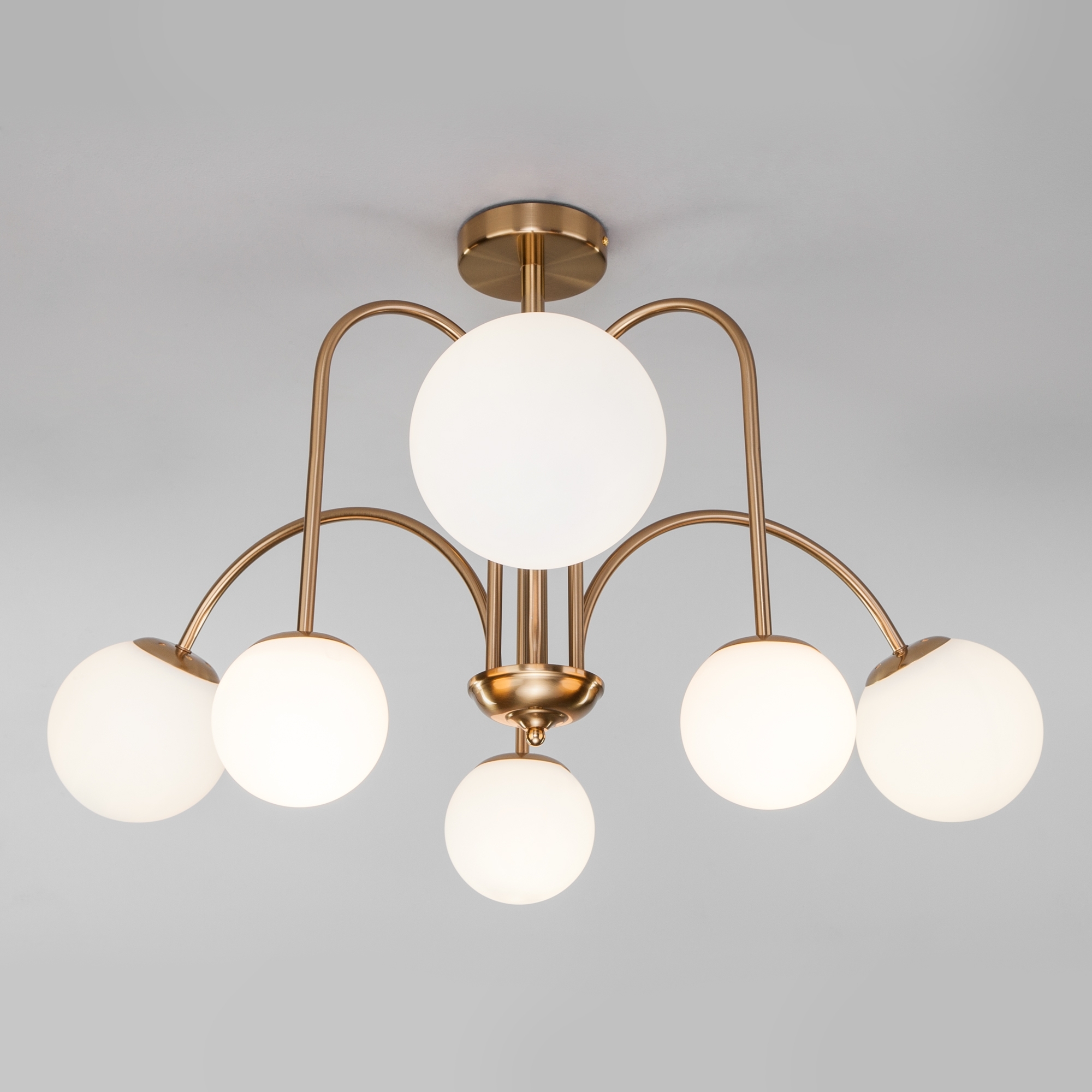 Изображение товара Потолочная люстра 30177/6 Eurosvet латунь (Умный дом, Алиса, WiFi, голосовое управление) шарики