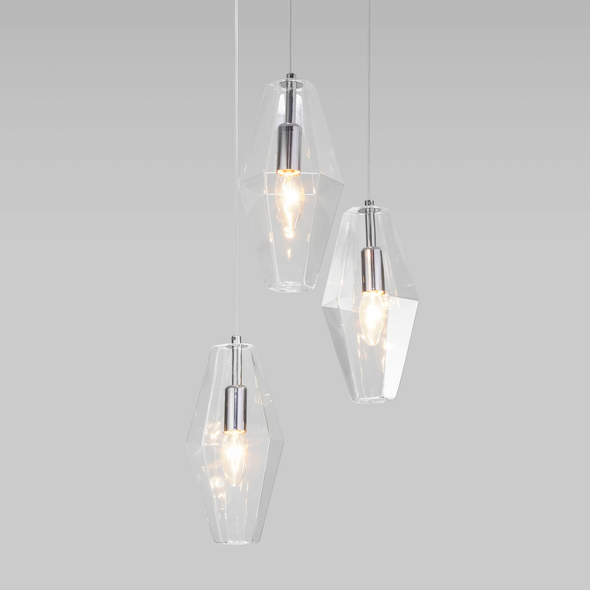 Изображение товара Подвесной светильник Eurosvet Prism 50236/3 для современного интерьера