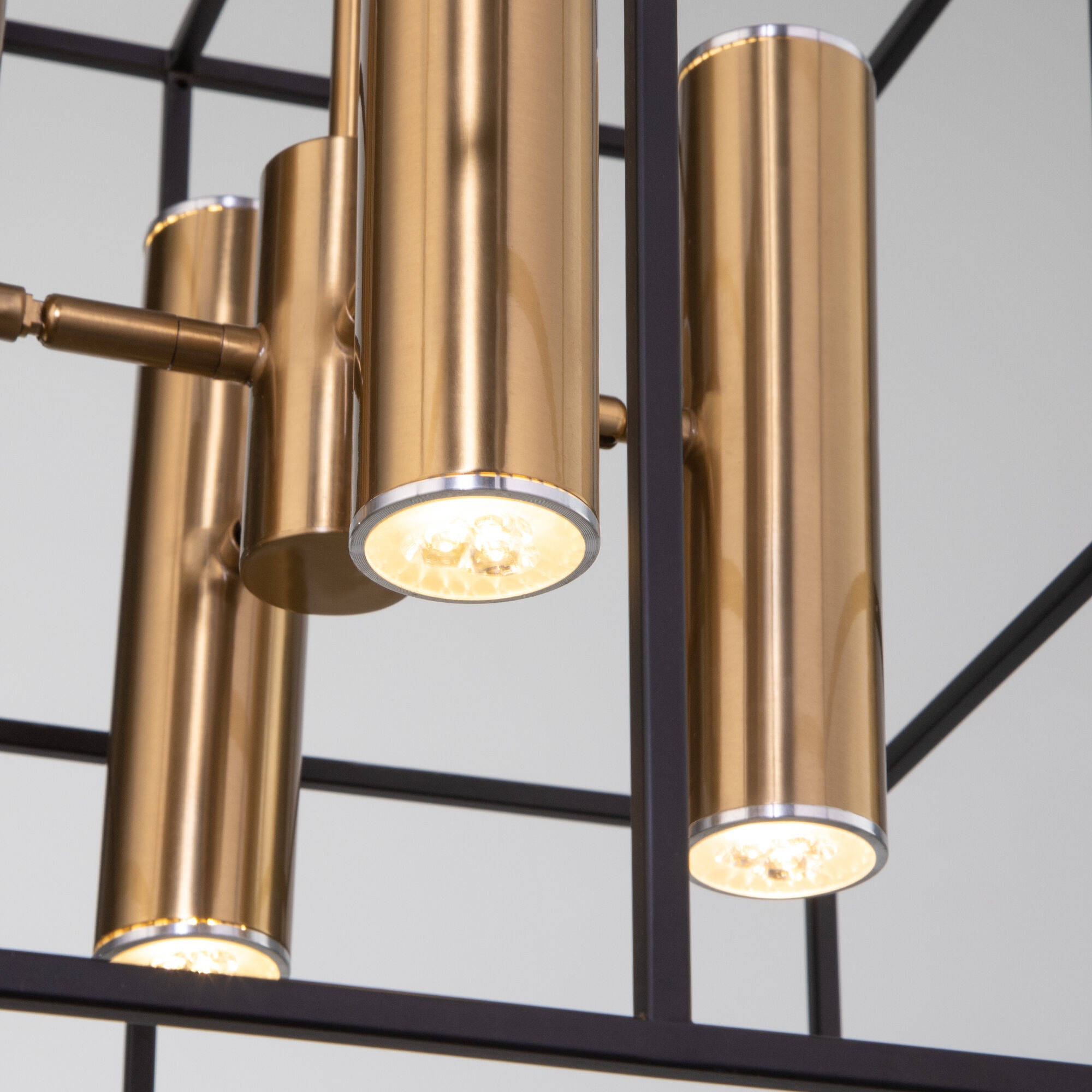 Изображение товара Потолочная люстра 70142/8 латунь Eurosvet Adamson куб