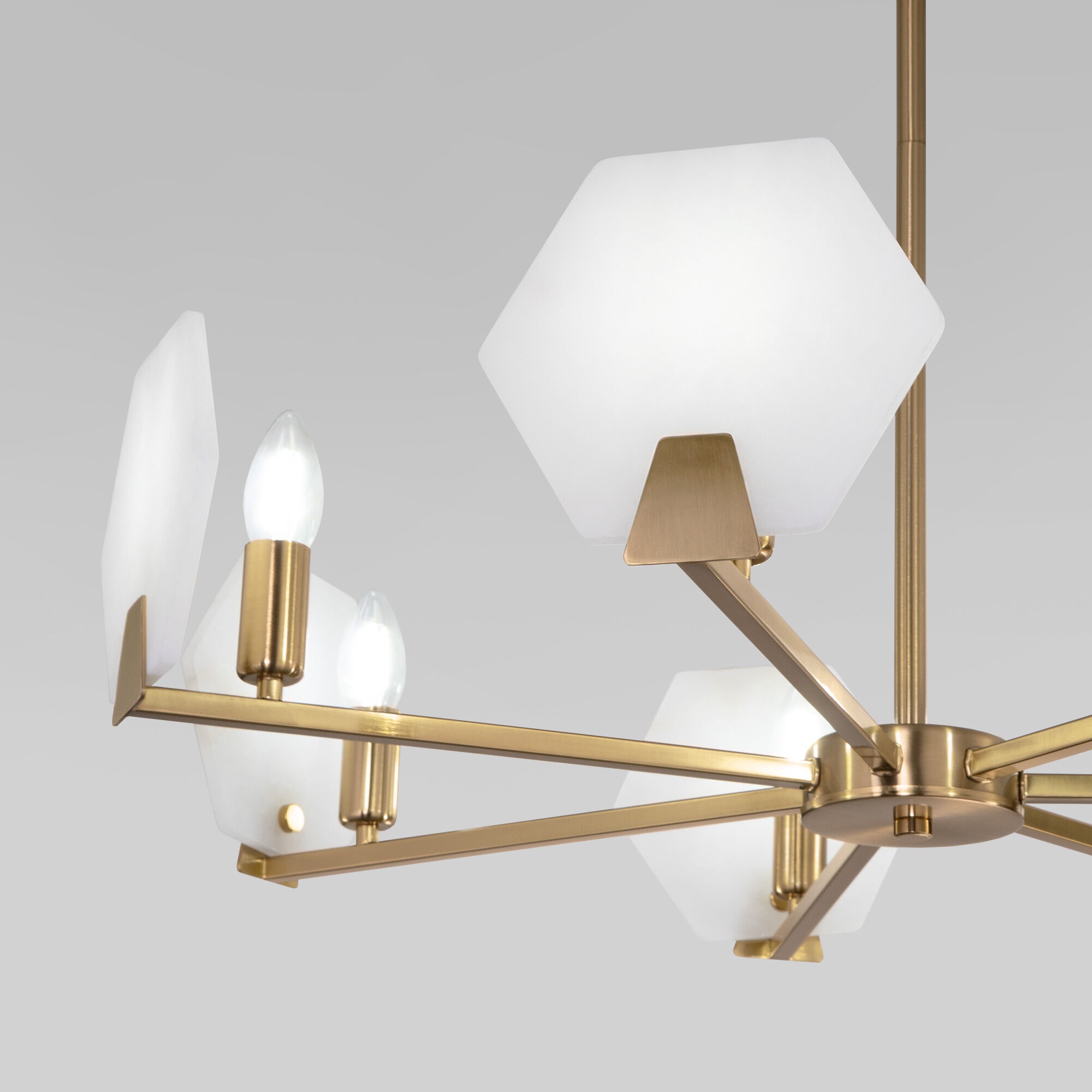 Изображение товара Потолочная люстра Eurosvet Marble 60158/7 латунь с WiFi управлением и 7 плафонами