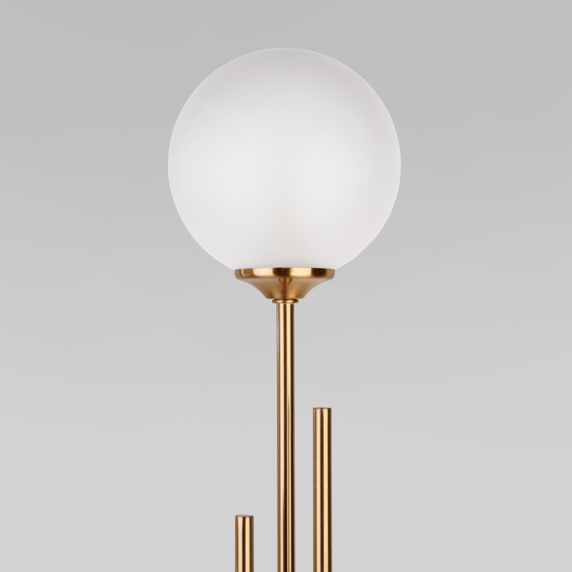 Изображение товара Торшер Eurosvet Volver 01383/3 латунь в стиле модерн