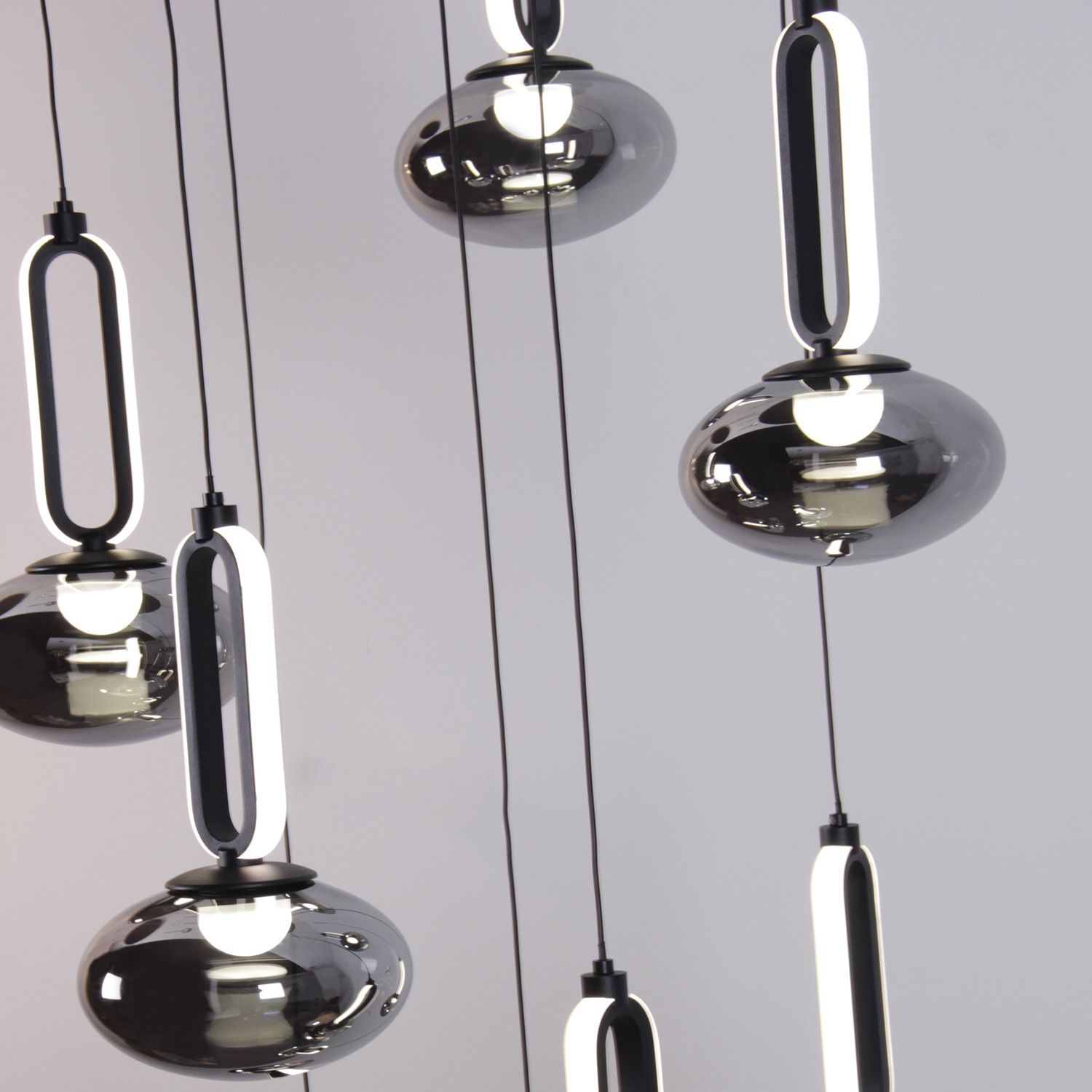 Изображение товара Потолочная LED люстра Favourite Baron 4284-8P