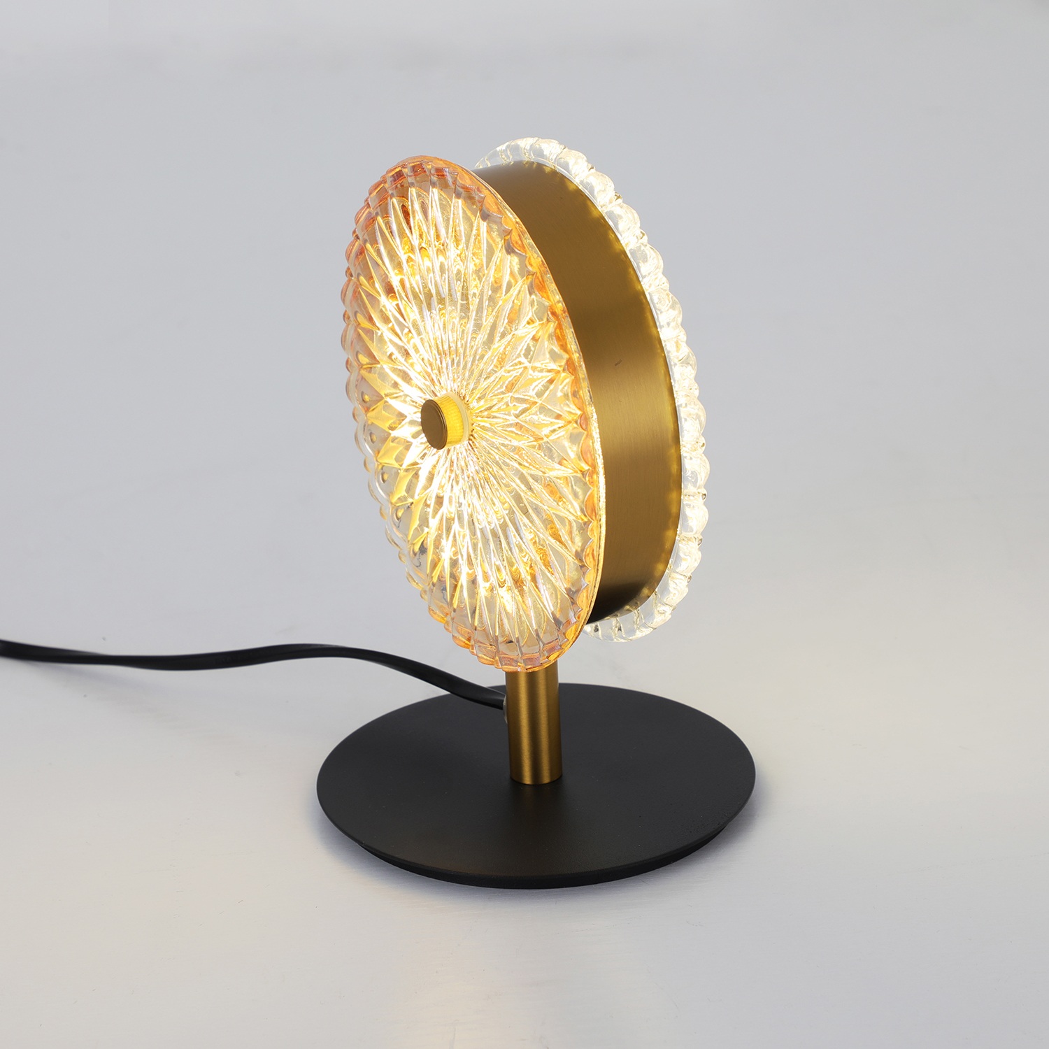 Изображение товара Настольная лампа светодиодная Favourite Slik 4488-1T