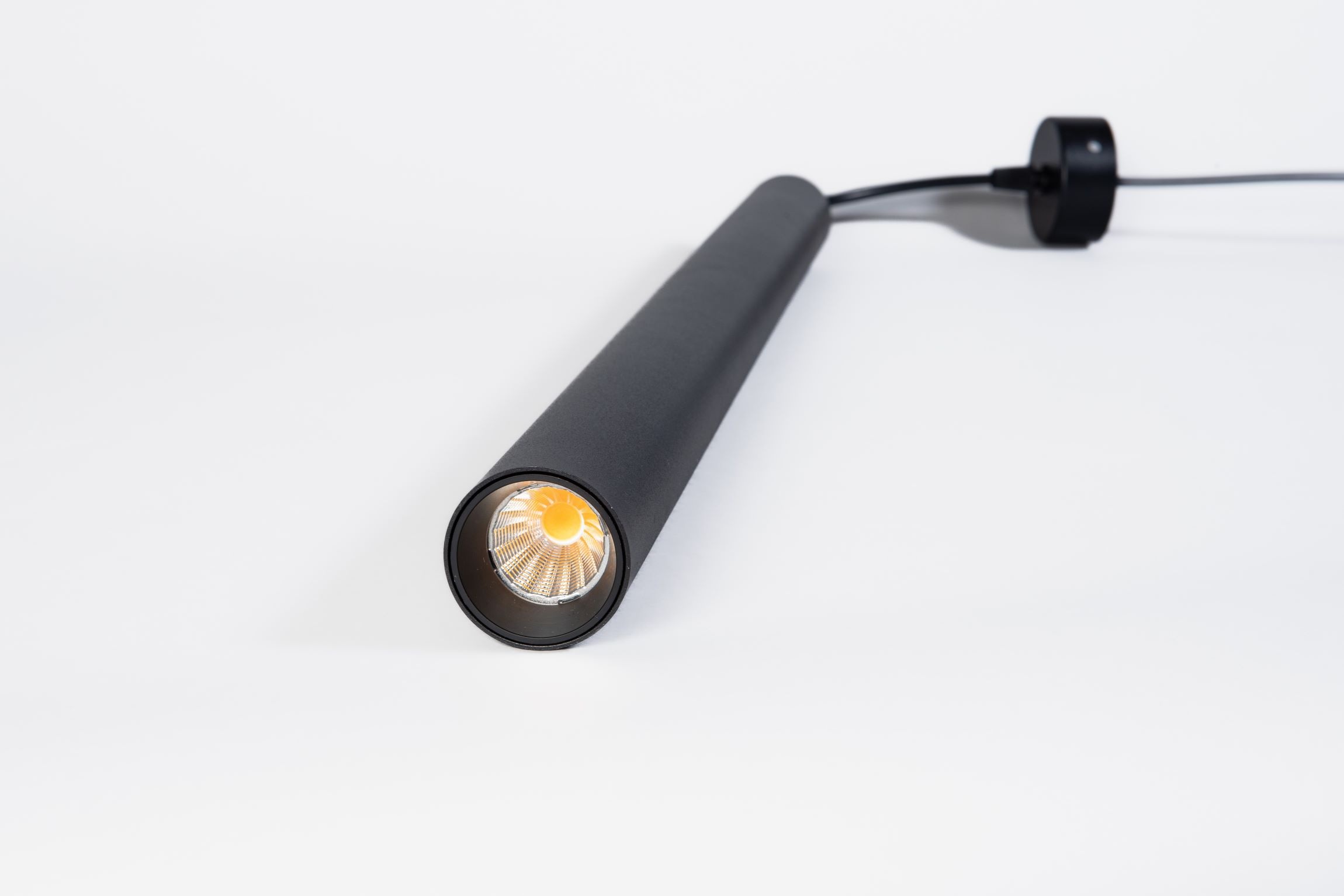 Изображение товара Подвесной светодиодный светильник Tube 12110201 от Fiberli