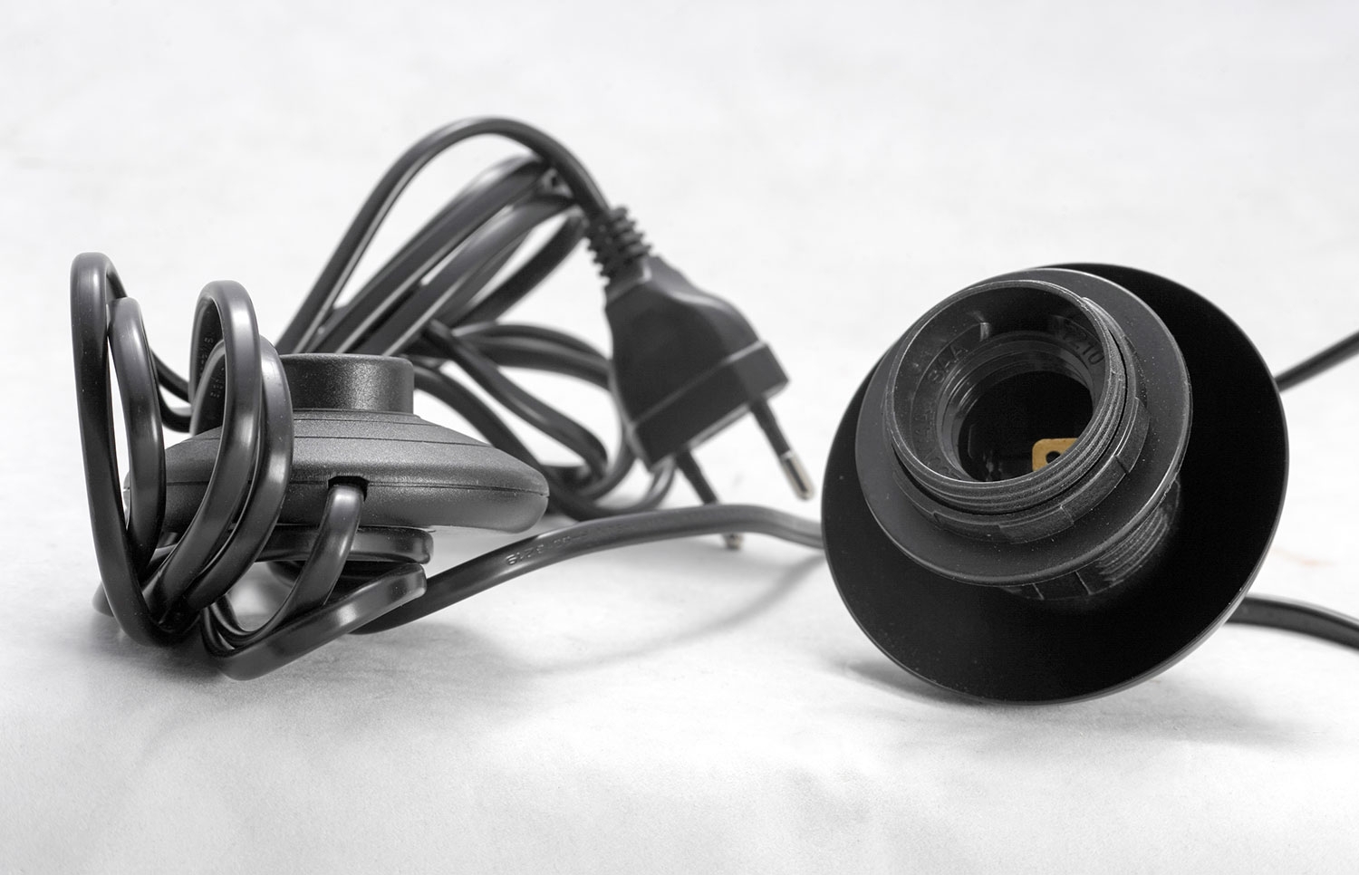 Изображение товара Торшер мощностью 40 вт на треноге IP21 Lussole LGO Klamath LSP-0556