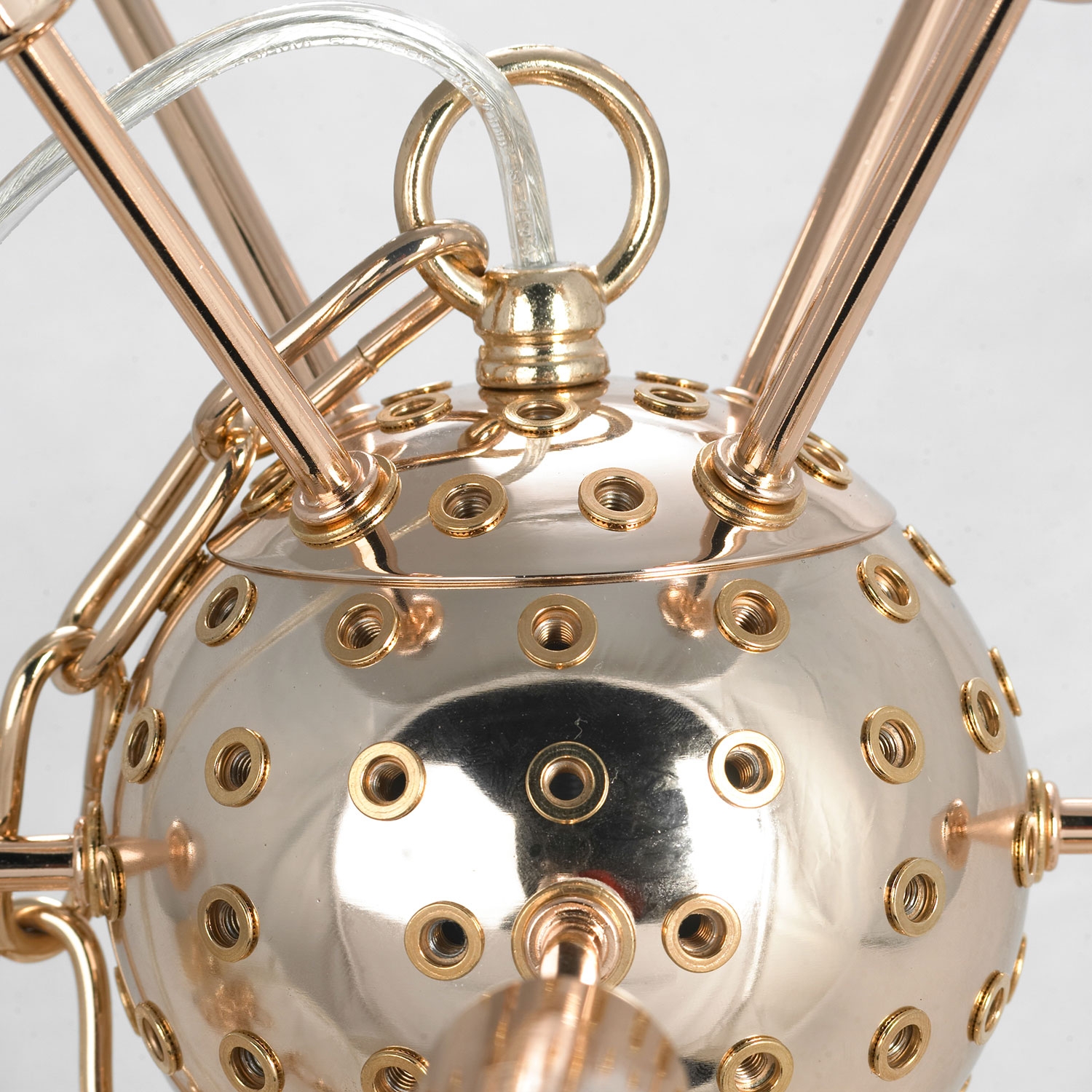 Изображение товара Подвесная люстра Lussole GRLSP-8385 в форме шара с стеклянными элементами