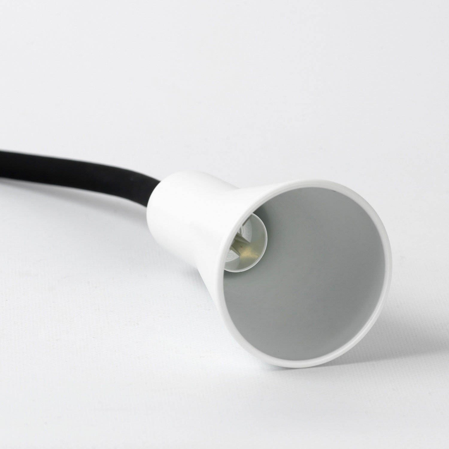 Изображение товара Настольная лампа на струбцине на гибкой ножке Lussole Escambia LSP-0717